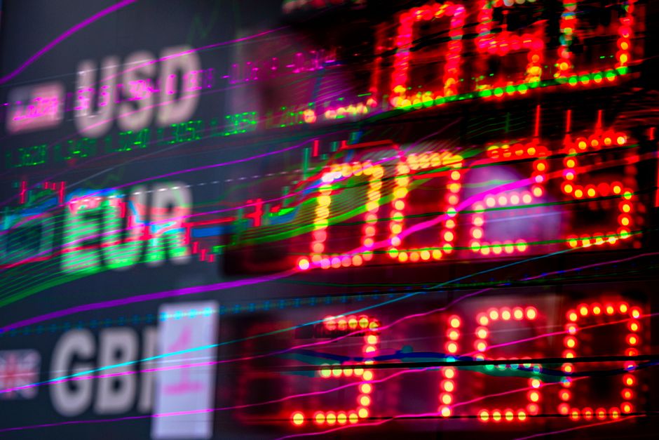 Is a Higher 2026 HYSA Rate Worth Opening or Moving Money to Another Bank?