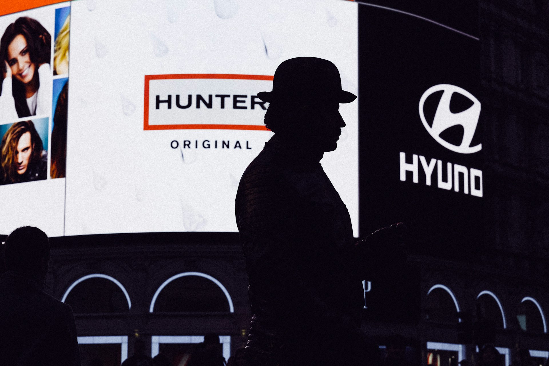 Hybrid Event Marketing: Strategies for Expanding Reach and Engagement in 2025